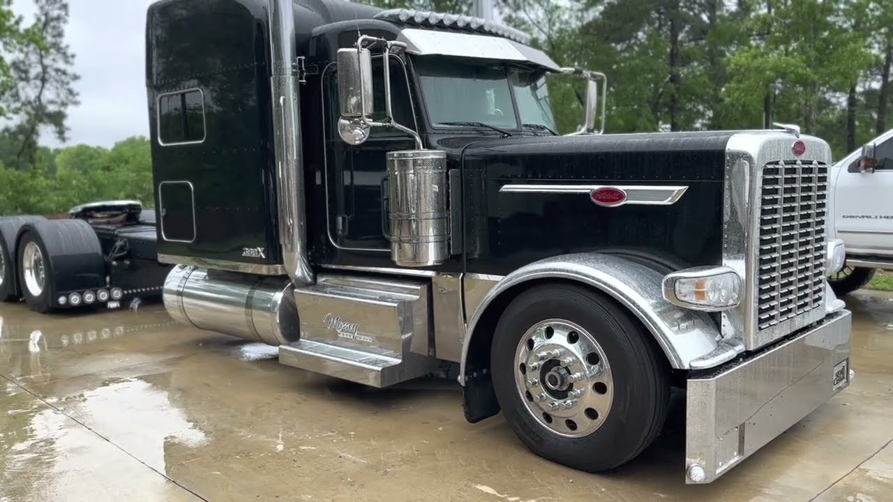 Внешний осмотр Peterbilt 389X