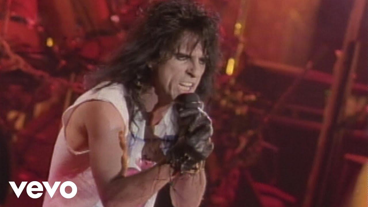Alice Cooper - House of Fire (from Alice Cooper: Trashes The World)