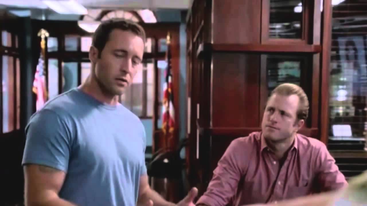 Alex O'Loughlin - Bad Romance