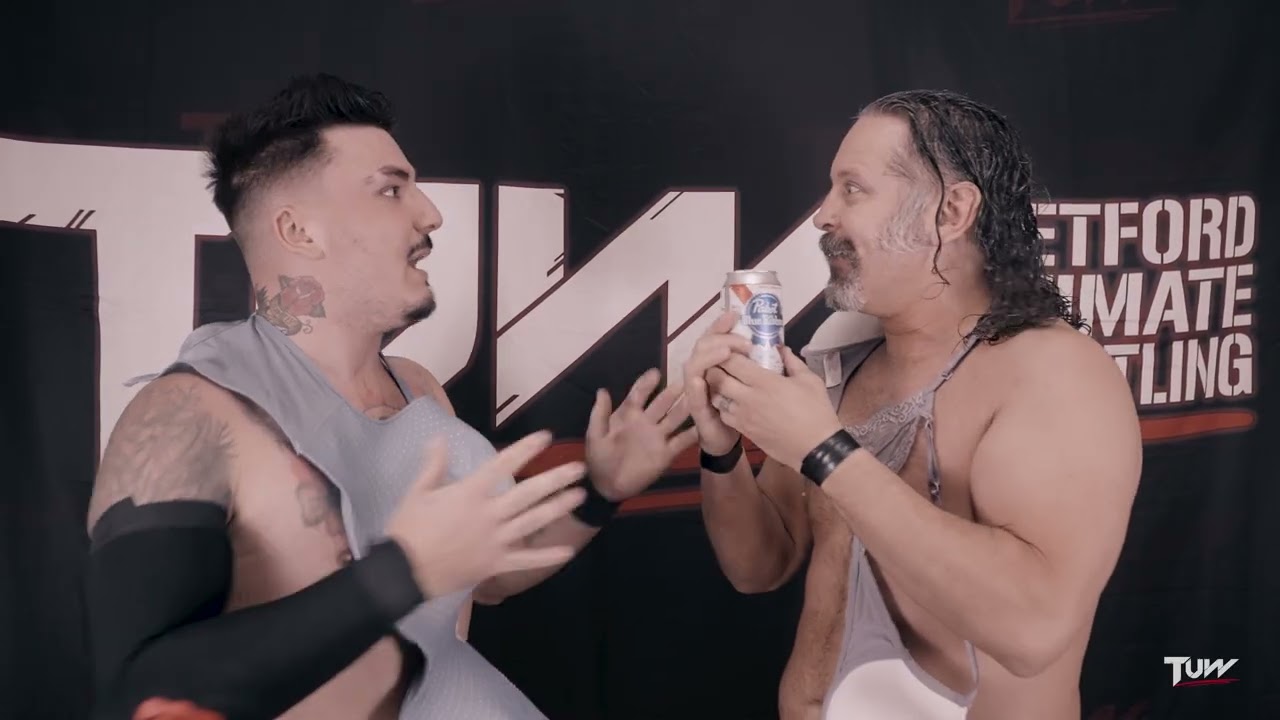 TUW Feast N' Beast 3 Aftermath: Les Chaud Stoppers célèbrent leur victoire!
