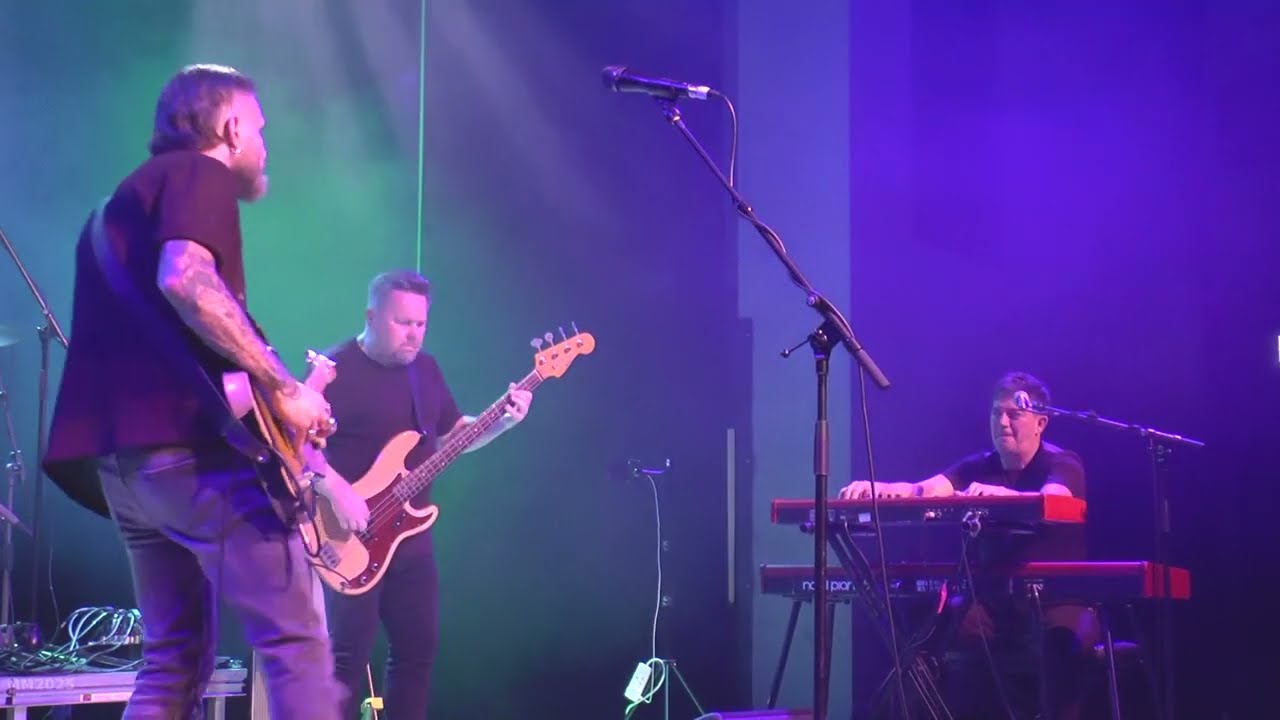 Ben Poole - I Think I Love You Too Much [Live at The Stables, Wavendon, UK] 01/10/25 ON TOUR NOW: