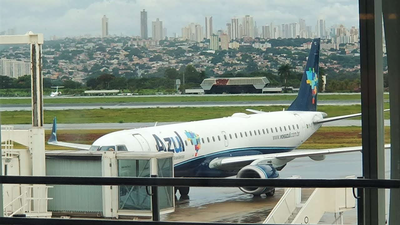 Decolagem de Goiânia (Azul E-195)