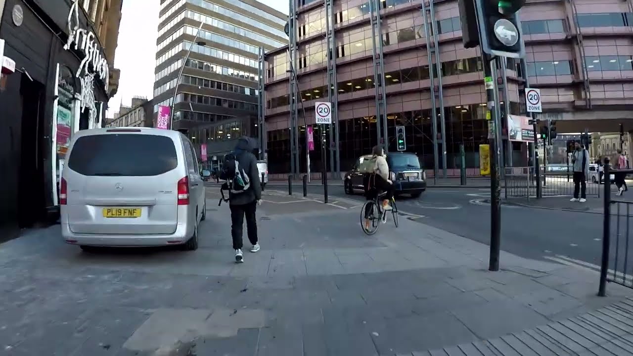 Cycling to Glasgow city centre featuring Sauchiehall Street cycling infrastructure || March 2023