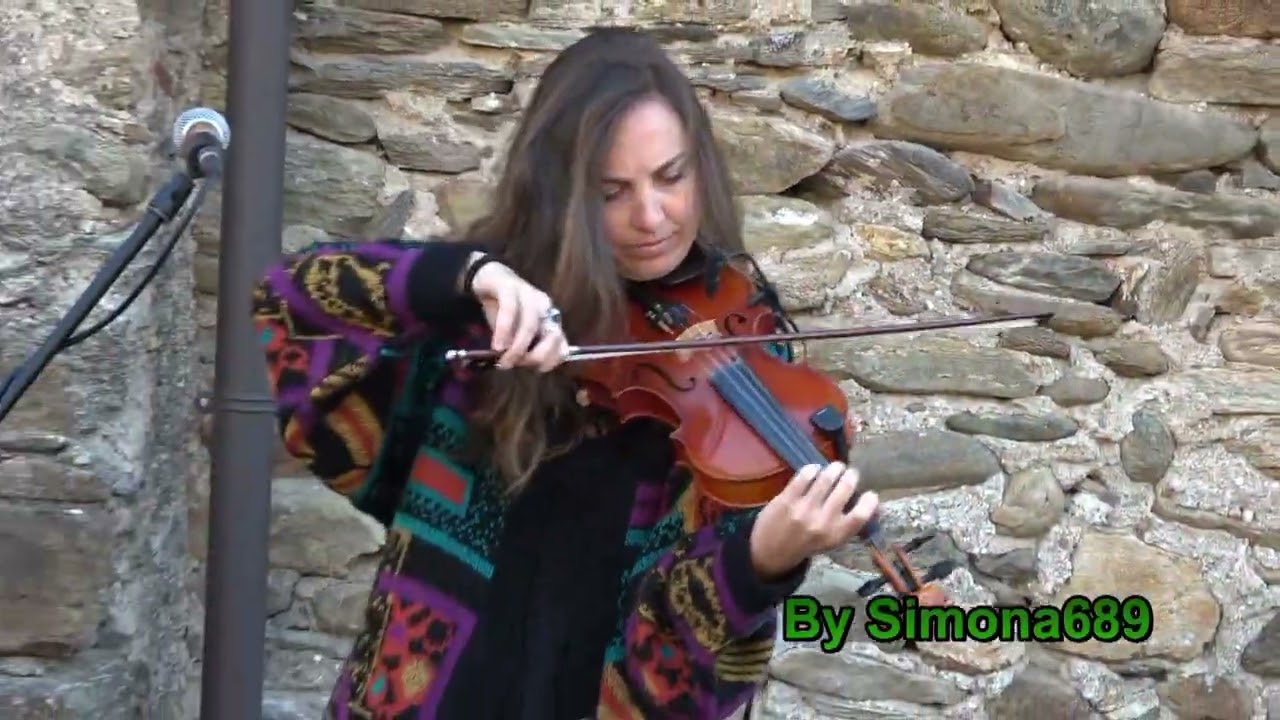 Esibizione solista di Sara Cesano del Duo Sciapo', Rossana, Sagra Castagna