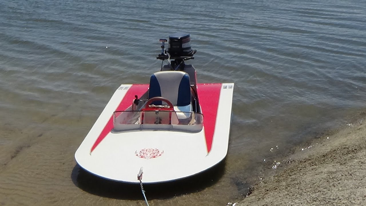 Minimax mini speed boat launch