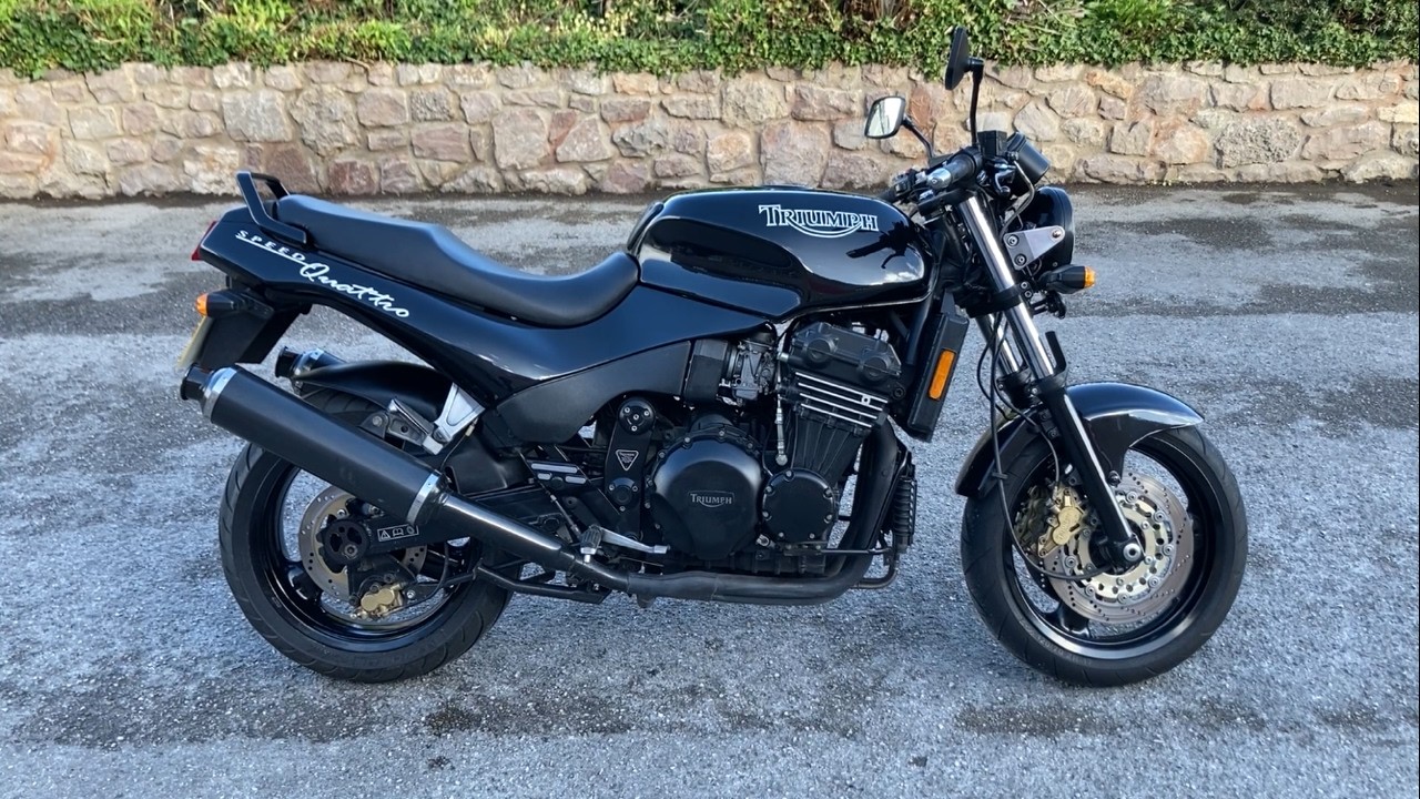 *£3295* Triumph Speed Quattro 1200, 30861 miles, WALKAROUND