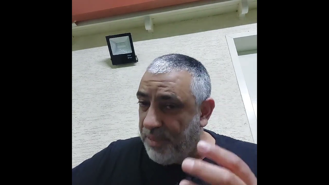 شيخ يزعم ان صيغة الاستغفار التي بينتها  لكم  (استغفر الله ) هي كفر وحرام !!  نجاوب عليه بالتعاليق !