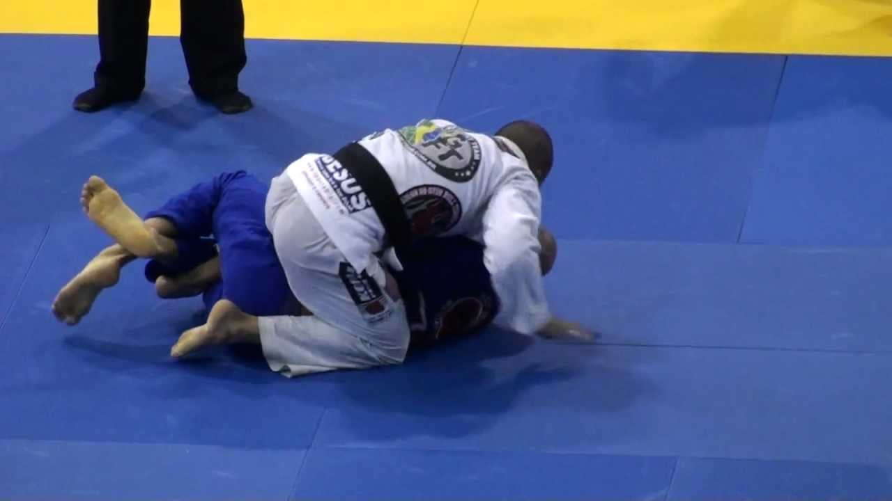 Rodolfo Vieira vs Lucio 'Lagarto' Rodrigues - Submission #1083