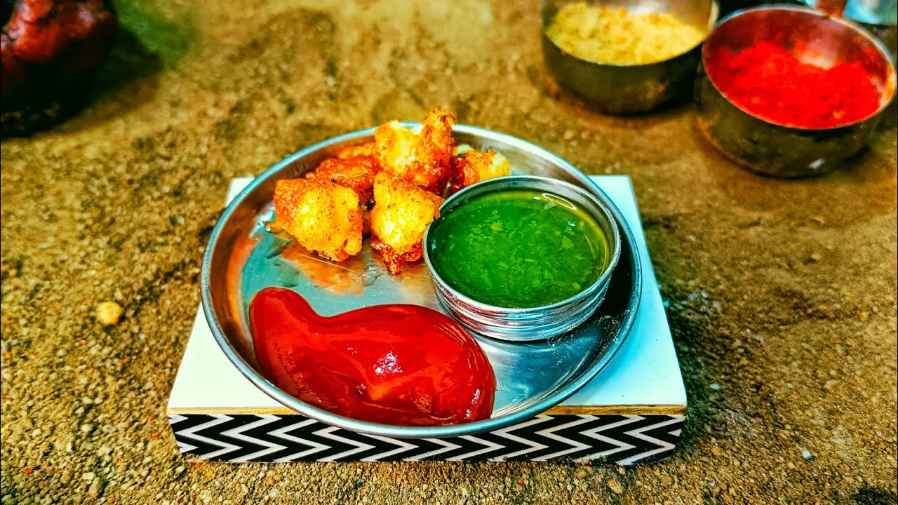 Gobhi ke pakode#smallkitchen#minikitchen#shortsfeed#viralvideo#ytshorts#viral#classitinyfood