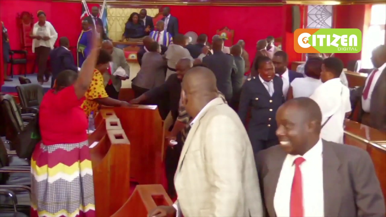 MCAs wazabana makonde ndani ya bunge Kisumu