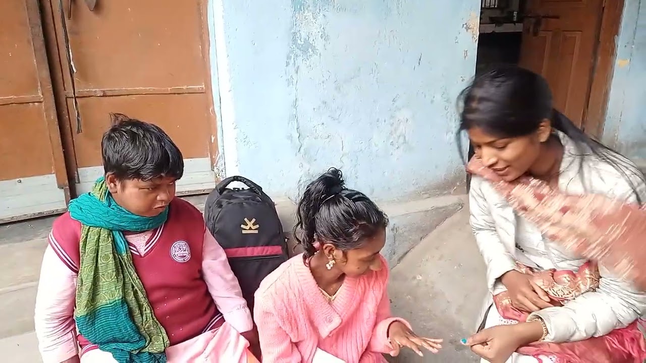 मनीषा हमसेे मिलने आईं है 