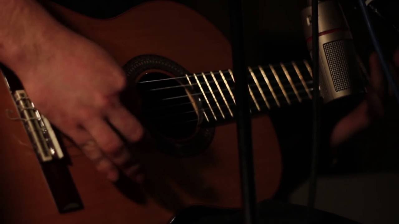 C&Uacute;MULOS Y ESTRATOS - Sin saber (Videoclip/directo en 
