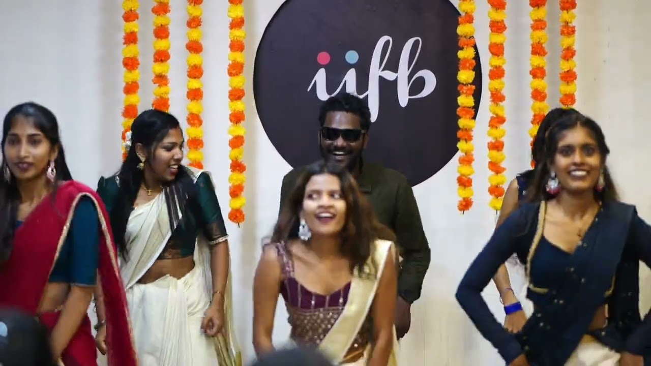 Stunning onam dance at IIFB cosmetology students at Ernakulam vyttila 