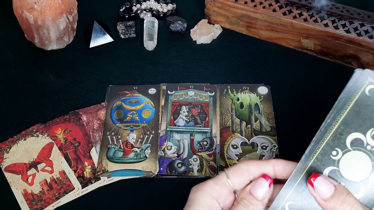 ЕГО МЫСЛИ О ВАС  НА УРОВНЕ СОЗНАНИЯ И ПОДСОЗНАНИЯ.