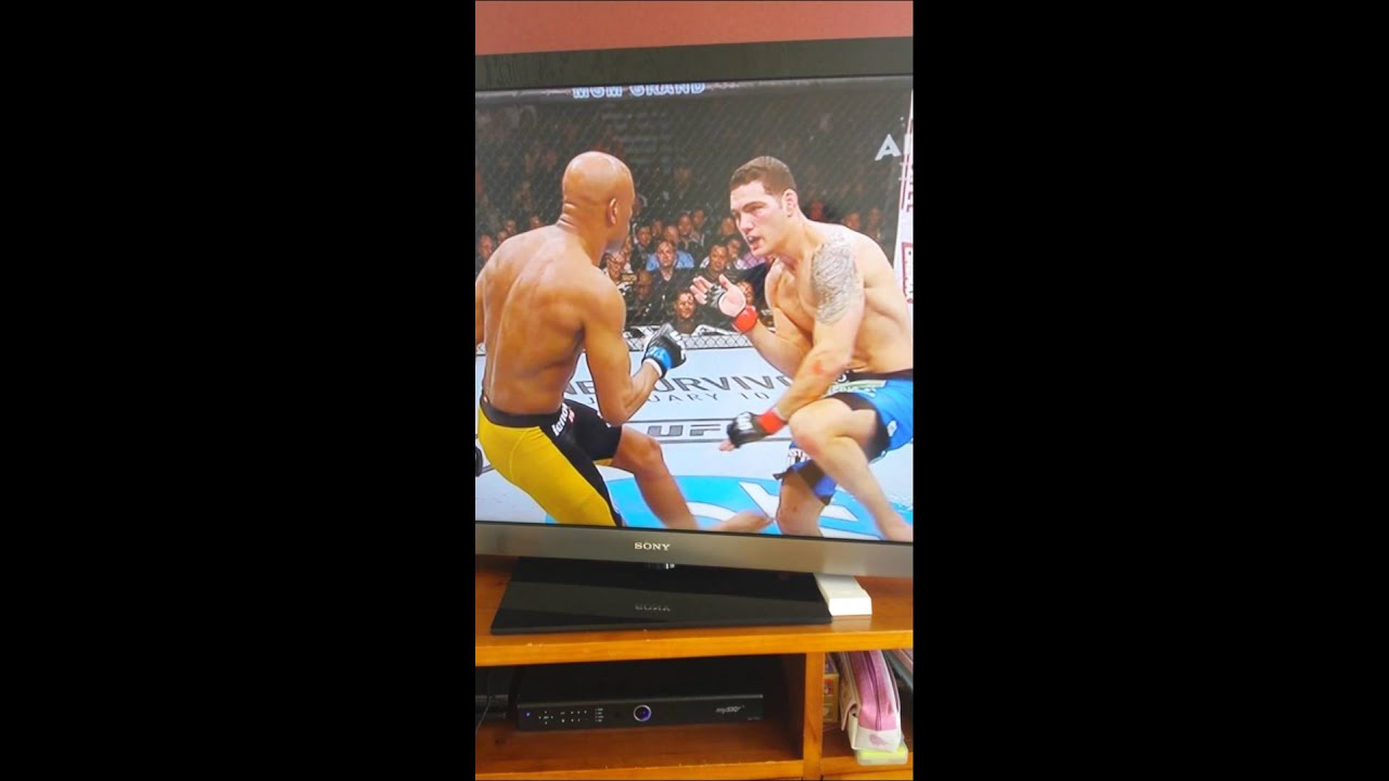 Anderson Silvas leg break
