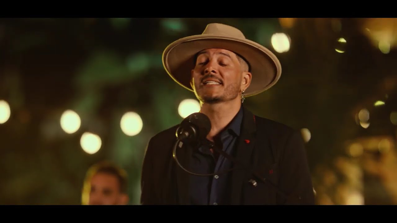 Max Max - Fue a Primera Vista (Official Performance Video)
