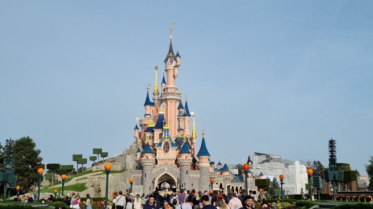 Disneyland Paris Park im Oktober 2023