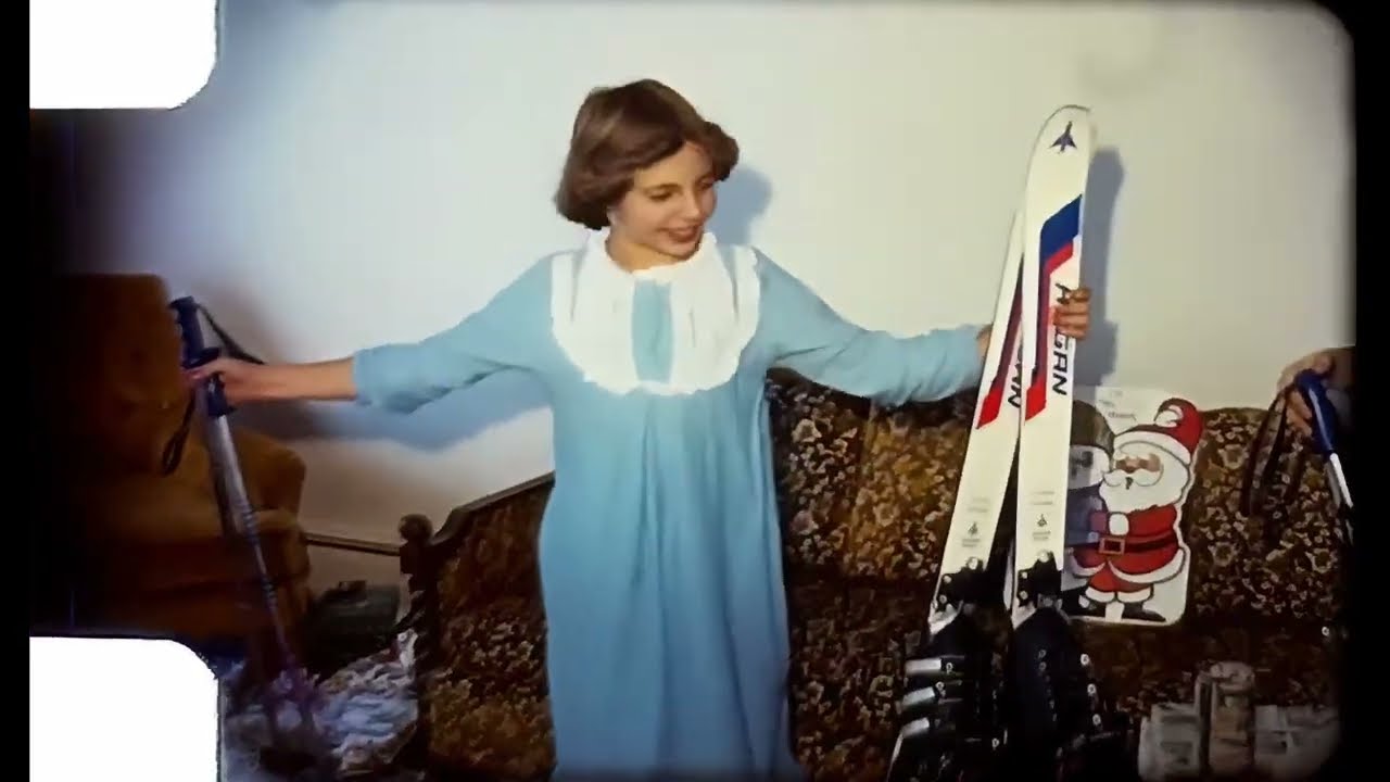 Christmas 1978 with Simon-Hungry Hungry Hippos and many more Toys-Classic 70's look 8mm home Movie