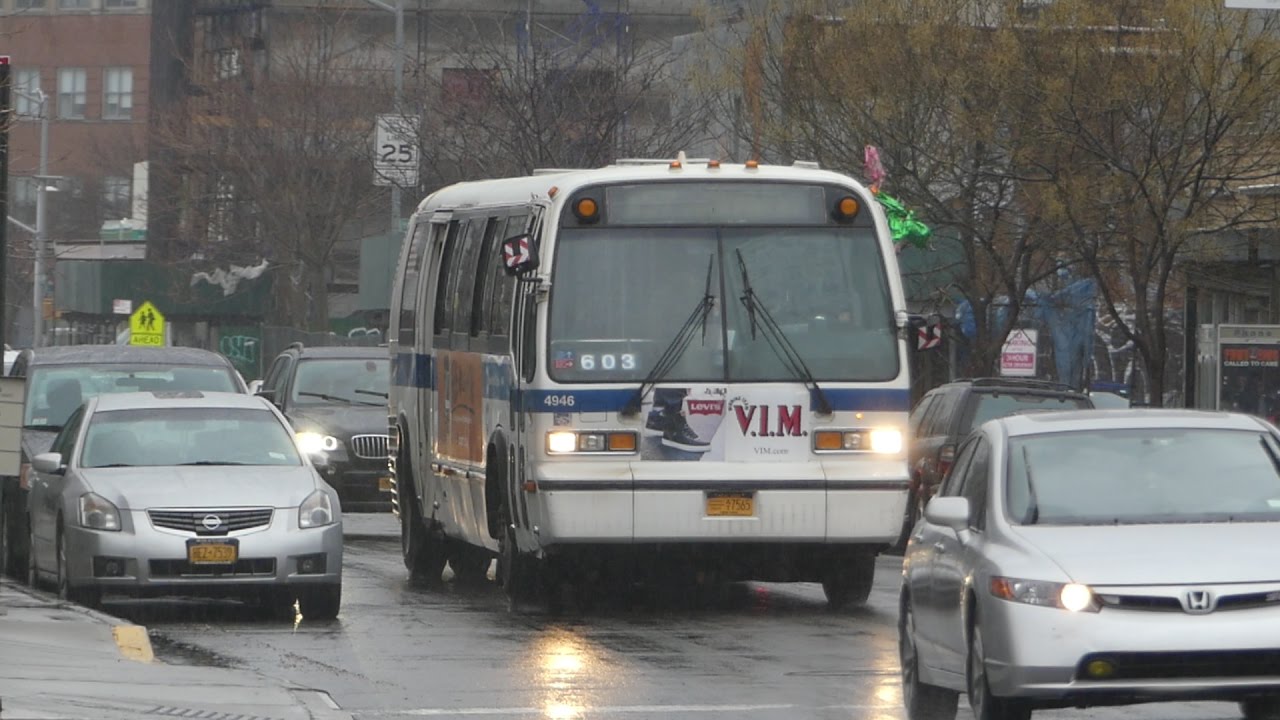 MTA NYCT Bus: 1999 Nova-RTS B57 Bus #4946 at Throop-Flushing Aves