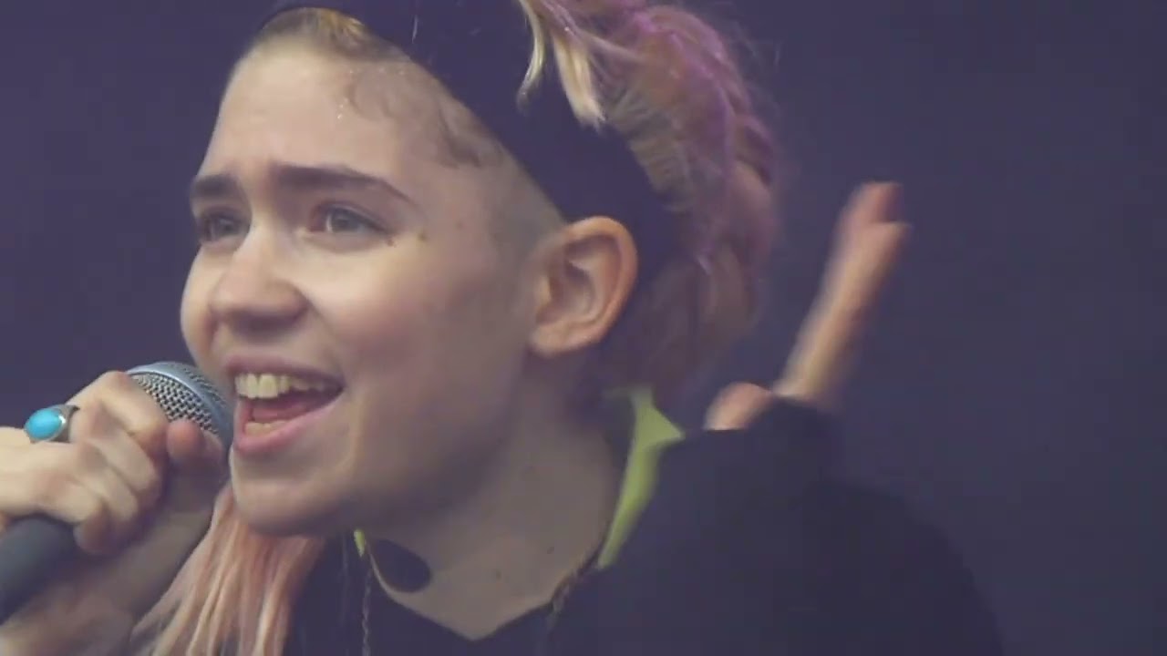 Grimes Live Set @ Rock en Seine Festival 2012