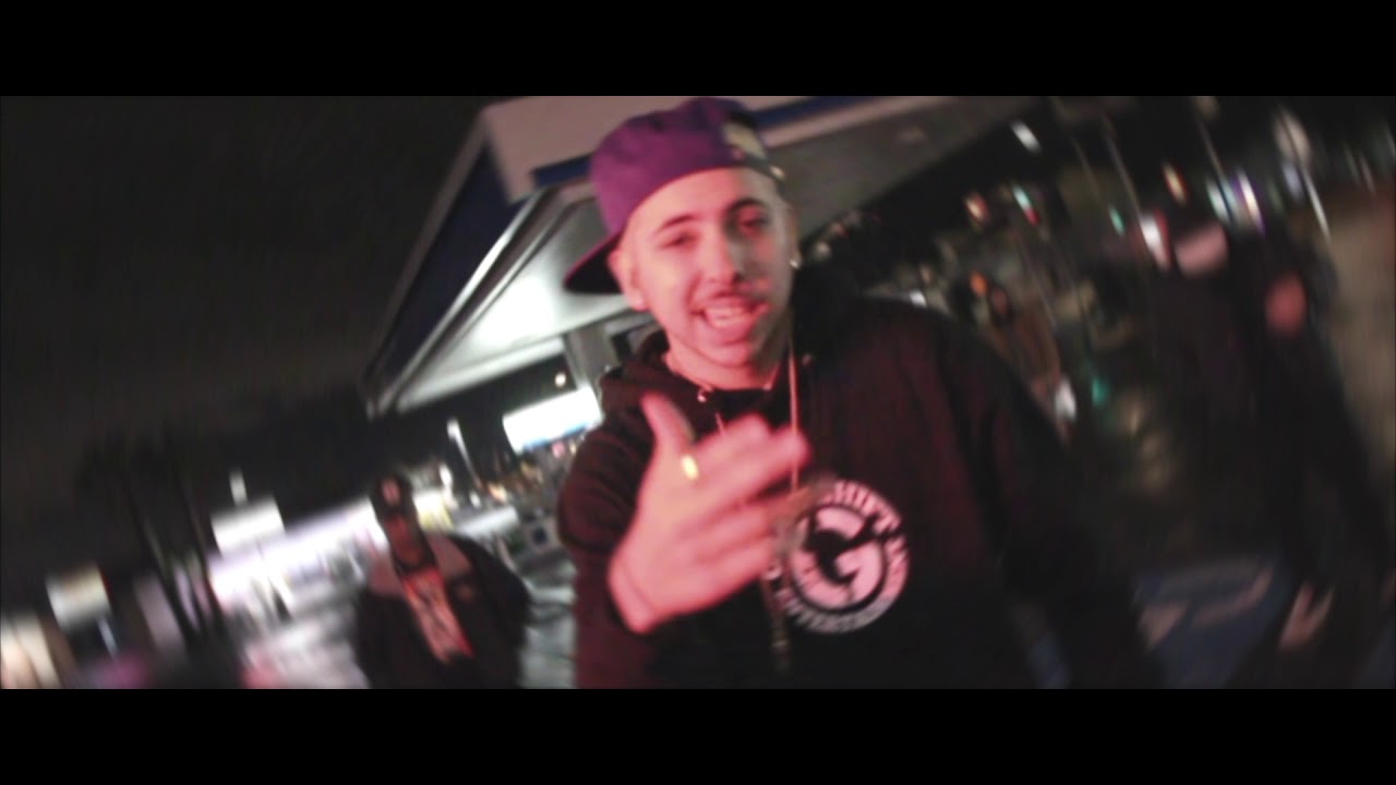 Sam R i - 22 (Official Music Video)