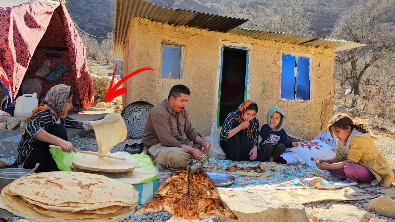 The harsh life of nomads in the mountains | Baking traditional bread with love and authenticity 🏔️🔥🍞