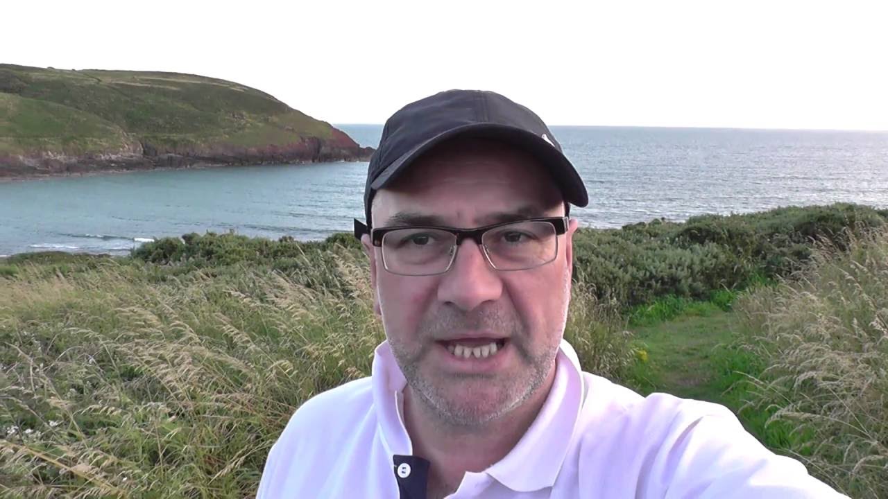 Pembrokeshire Coast Pt 1: Camping at Manorbier Bay