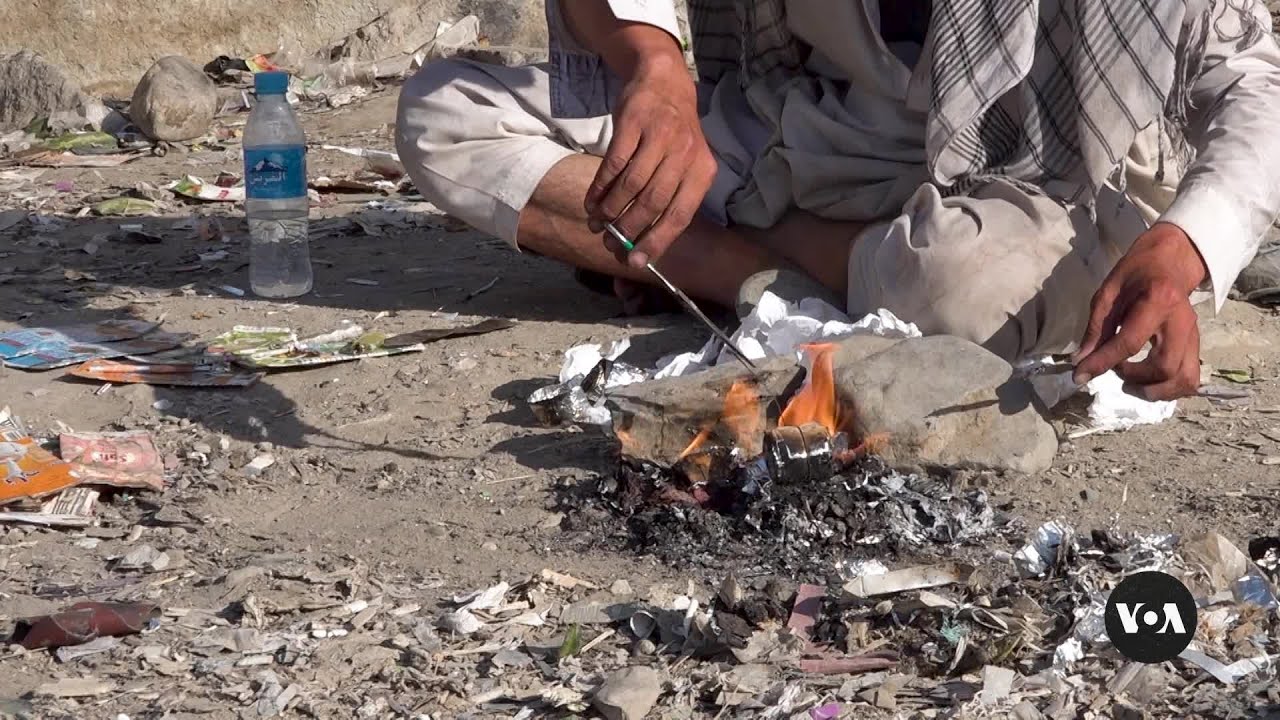 Afghans struggling with drug addiction call for tougher laws | VOANews