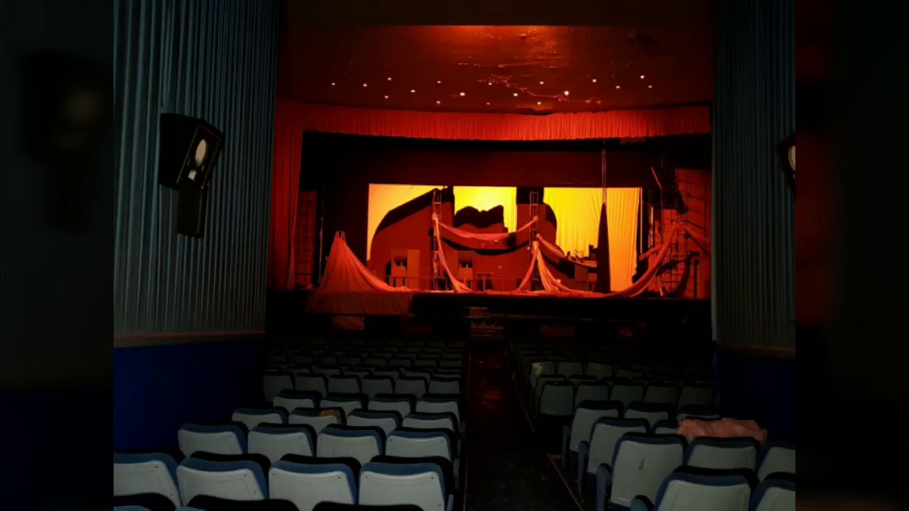 Abandoned Cinema🎦!!  With Power 😍 - Urban Explore
