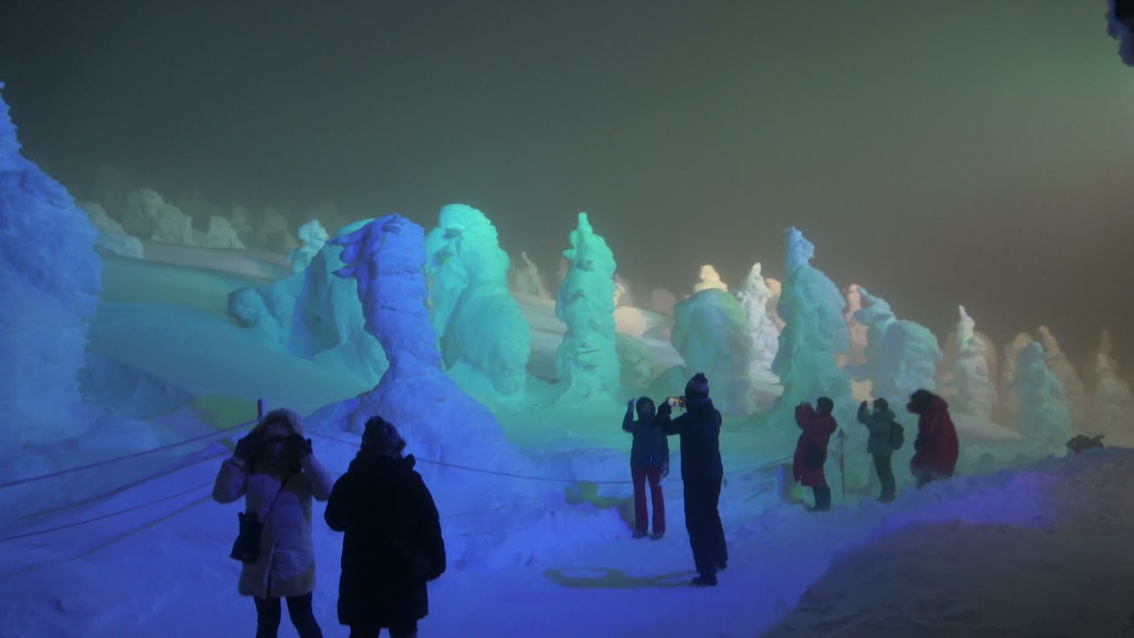 厳冬の蔵王ロープウェイ山頂線（上り）