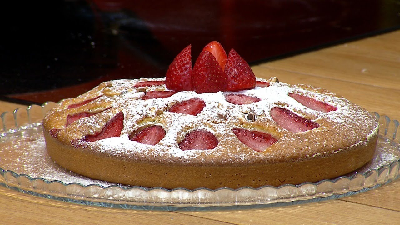 Kek me luleshtrydhe - Receta nga Florenca Reci  | ABC News Albania