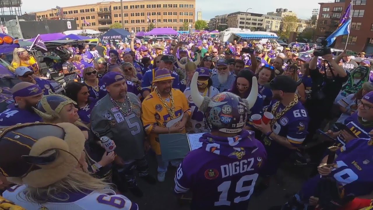 Vikings Nation Makes In-Person Return To U.S. Bank Stadium