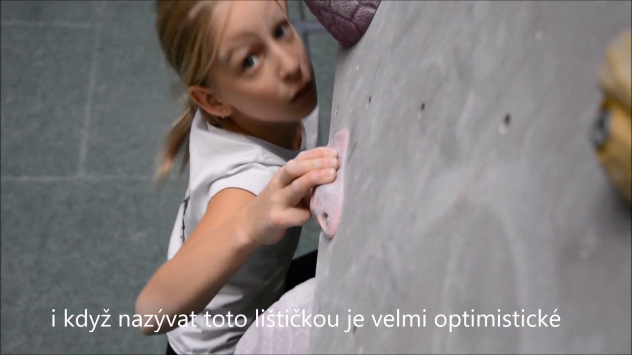 Bára Zítková - rozlez na boulderech v BigWall Praha