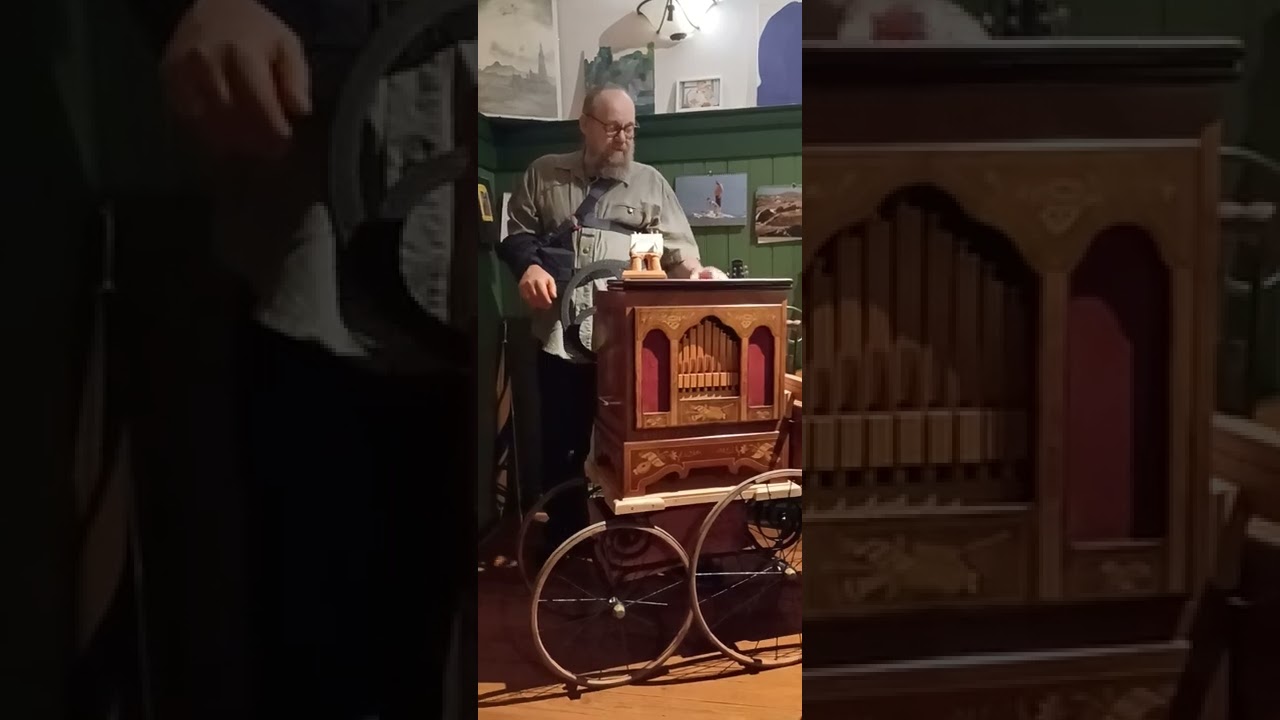 Despacito  Despacito von Luis Fonsi, auf Drehorgel, heute mal einarmig.....
