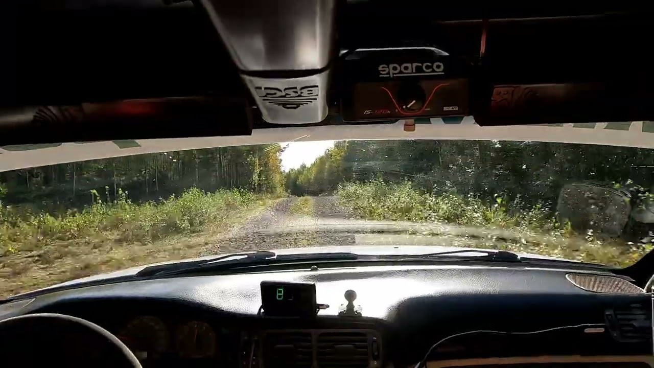 Hyttsvängen  ss2 Föråkare Volvo S70 GrF 