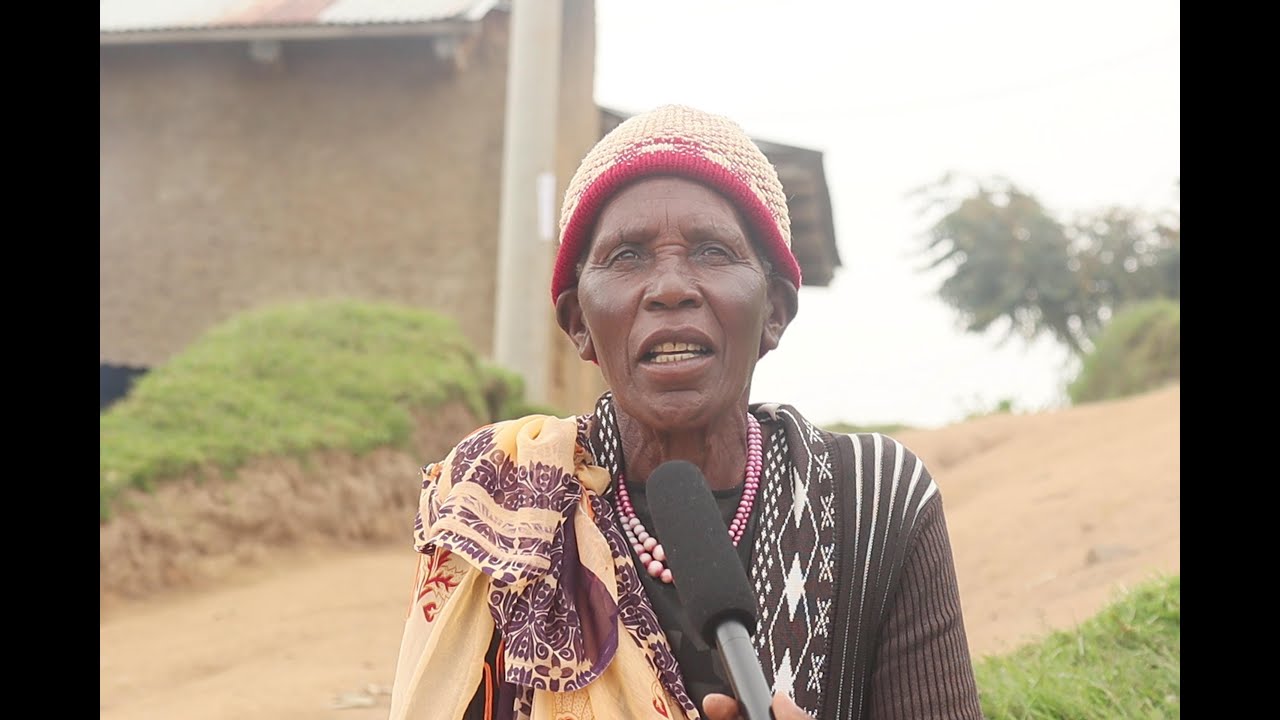 Ubundi njyewe akaradiyo kanjye kaba ku musego; wa mukecuru atubwiye imvo n'imvano y'aho byavuye.