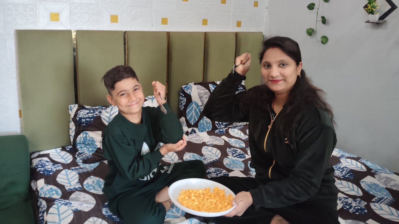 Who Eats More Puffcorn Challenge💪 Fully Fun Vlog @MishubVlogs 