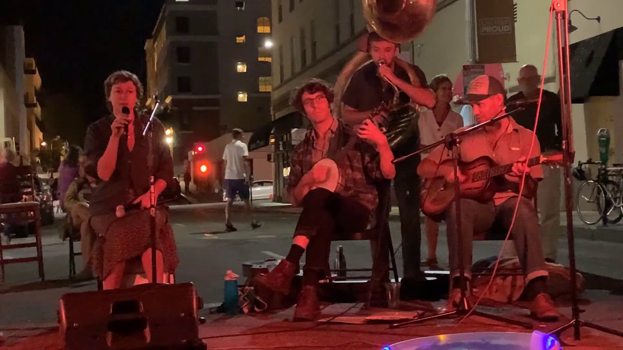 Tuba Skinny 