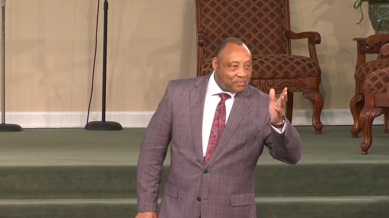 How a wise woman builds her Life?  Pastor Curtis A Merriweather