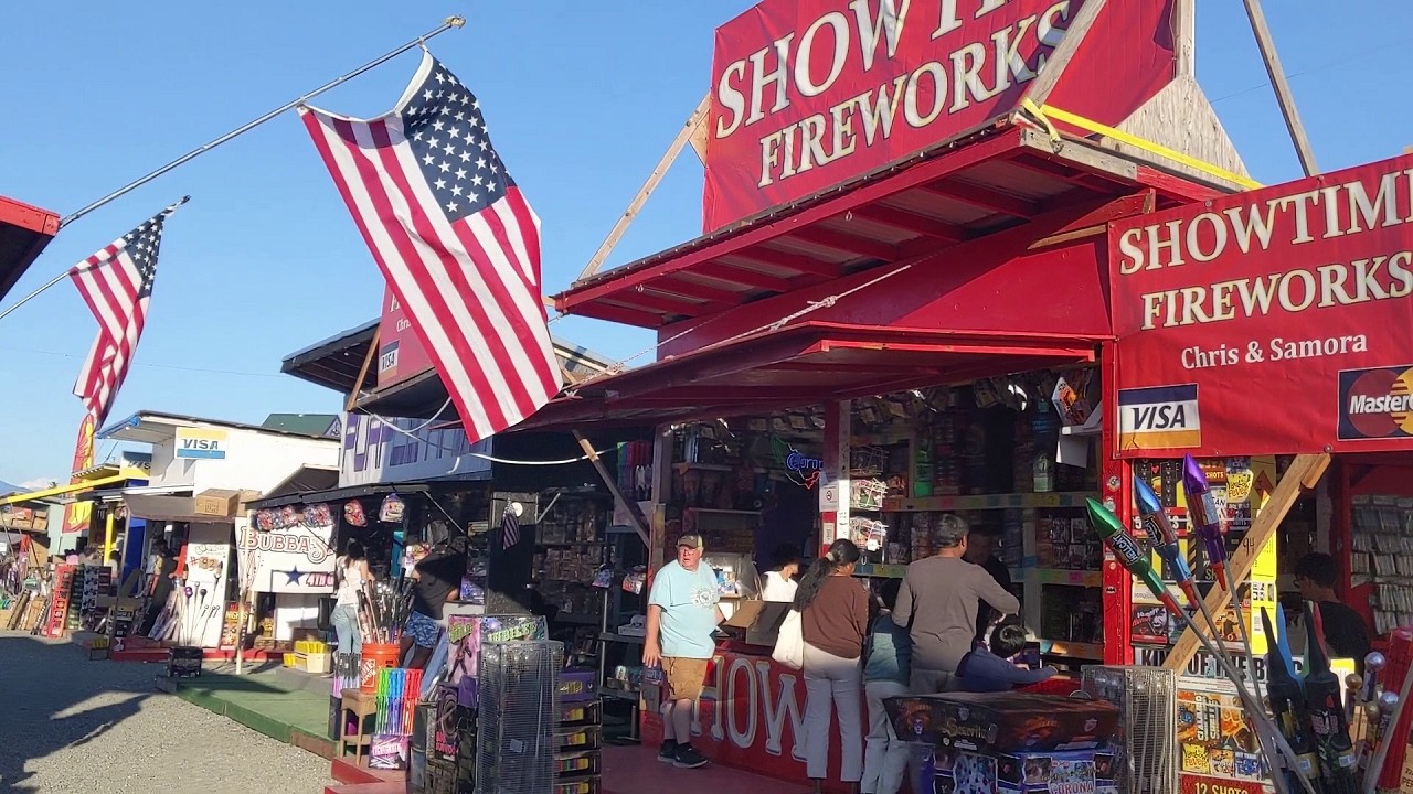 Boom City Fireworks Tour - LOUDEST FIREWORKS IN THE NORTHWEST (Tulalip, WA)
