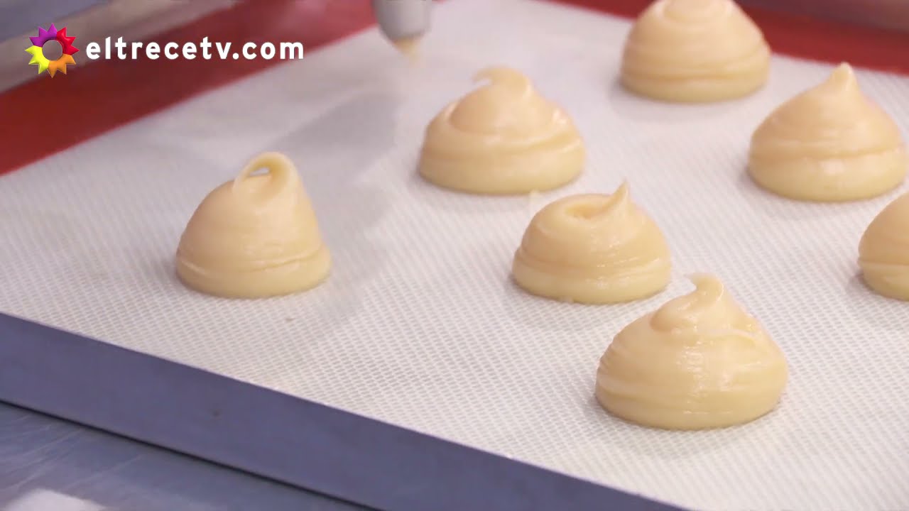 P R O F I T E R O L E S rellenos de pastelera de dulce de leche