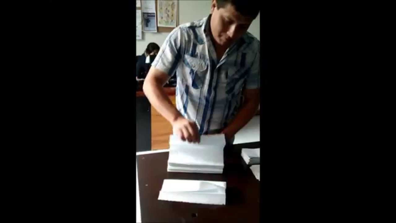 DOS OPCIONES DE PAPEL TOALLA INTERFOLIADO.