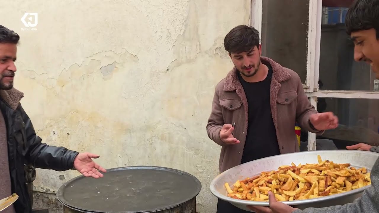 از طرف والده صابری صاحب عزیزاز امریکا برای نیازمندان افطاری و ختم گرفتیم