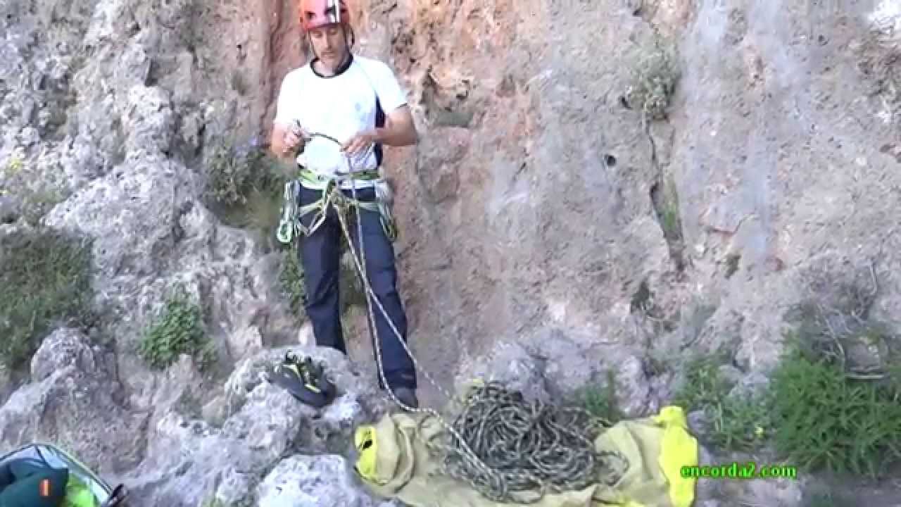 Material y seguridad básica en escalada deportiva