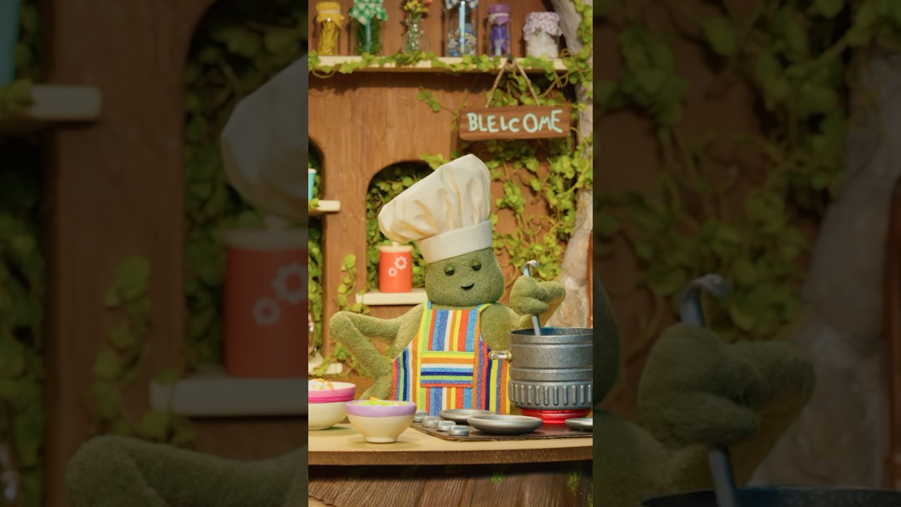 yum! Tiny Chef makes matzo ball soup 😋 #shorts