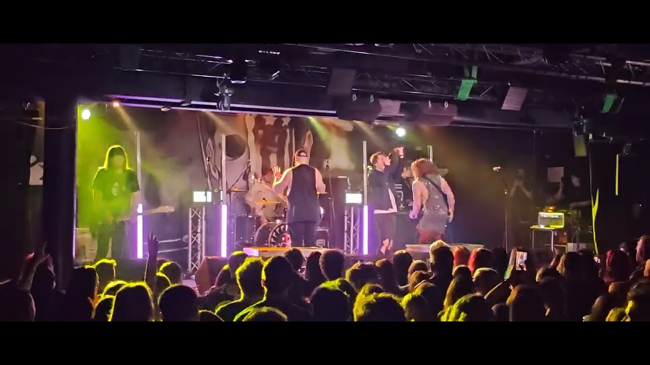 Fell Out Boy - Sugar We're Goin' Down (Live) @ Sheffield Corporation - 23/01/26