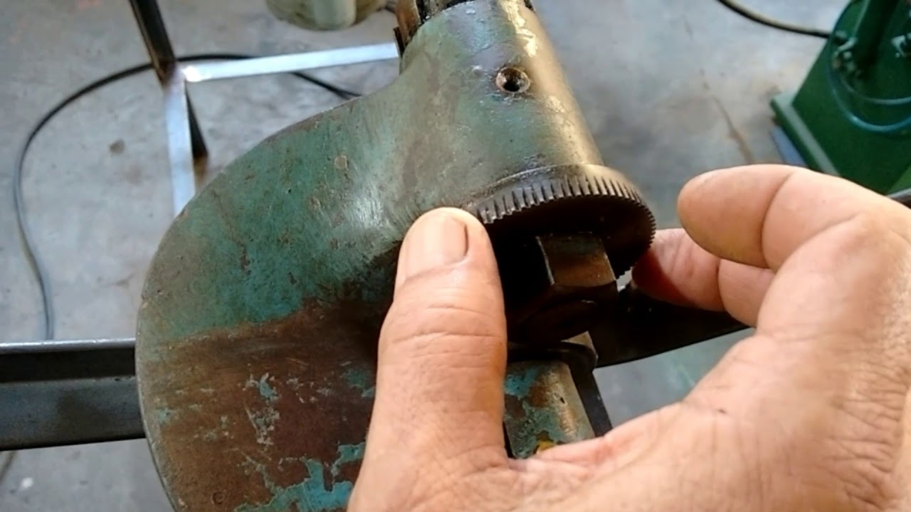 034 - Tesoura Rotativa para cortes de chapas de aço parte 1