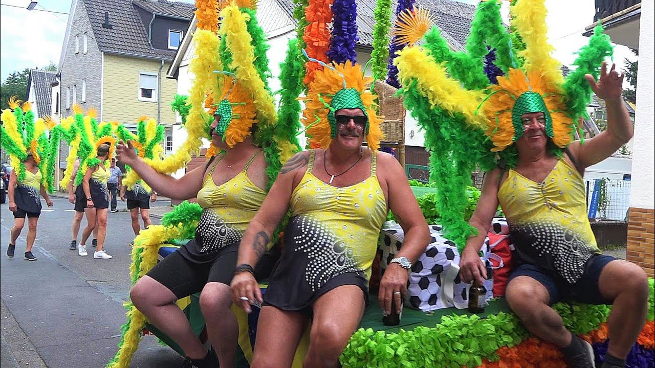 Rosenmontagszug in Herschbach im Sambadrom 09.07.2022