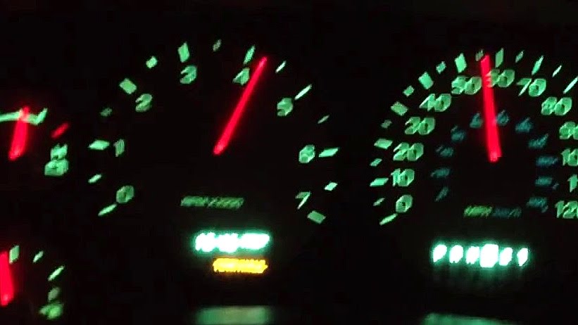Dodge RAM 1500 V8 5.7 Rumble Bee 0-60 Mph in 7.4 seconds