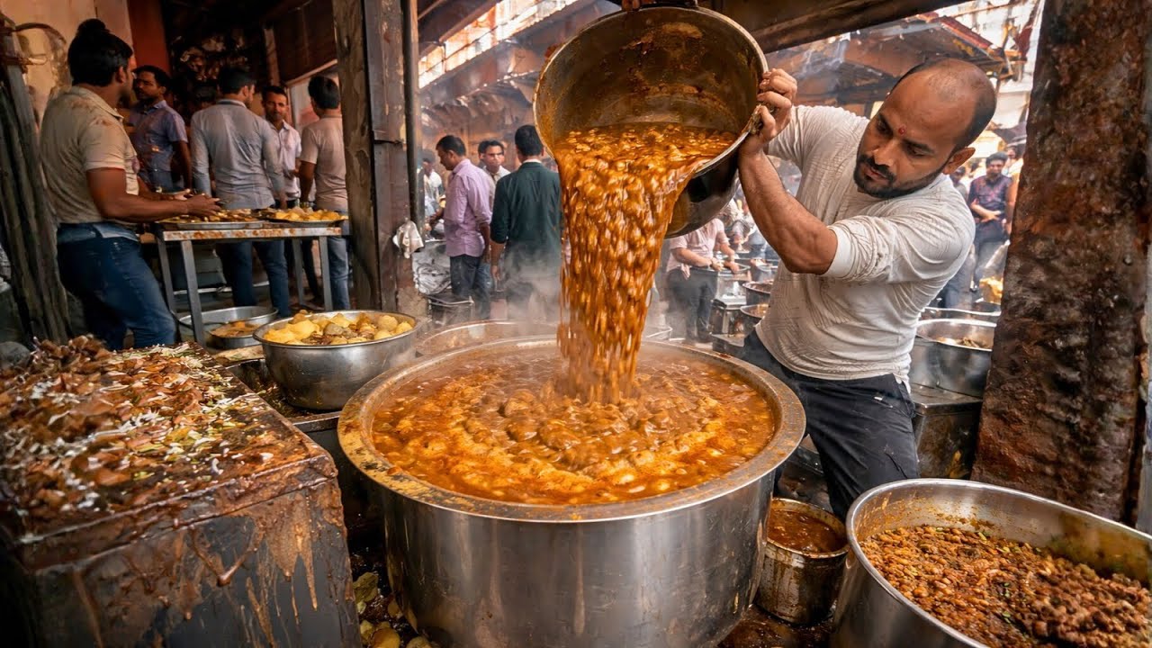 Non-Stop Chole Bature Making for Crazy Crowd